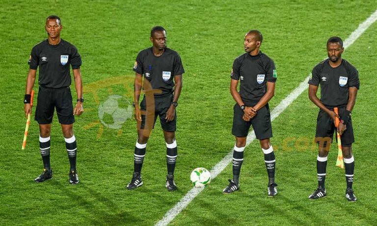 مصر تواجه جنوب أفريقيا في قمة أفريقية.. الحكم البوروندي يقود المواجهة