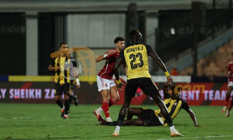 أحمد عبد الله يقود مواجهة الأهلي والمقاولون في كأس العاصمة