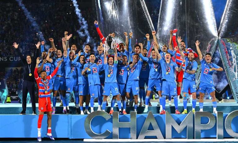 كروز أزول يرفع راية التحدي: مواجهة نارية تنتظر في كأس إنتركونتيننتال 2025