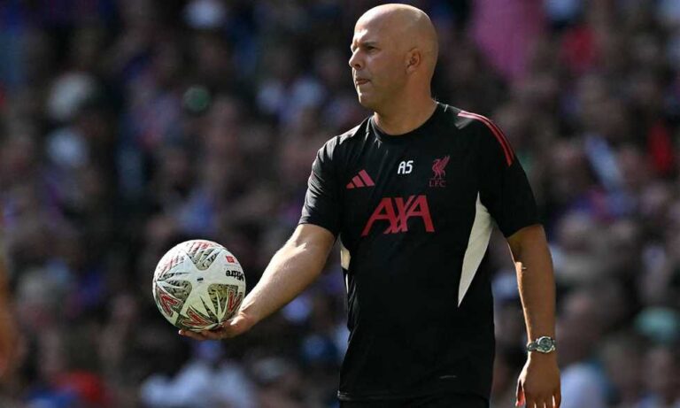 سلوت يكشف عن أسباب التخلص من “كأس الرابطة” و يضع عينيه على الدوري