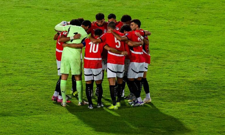 غياب مفاجئ لصلاح ومرموش عن تدريبات الفراعنة.. هل يلحقان بمواجهة نيجيريا؟