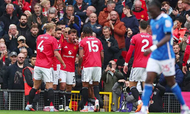 يونايتد يعلن تشكيلته لمواجهة بورنموث.. مفاجآت في الملعب!