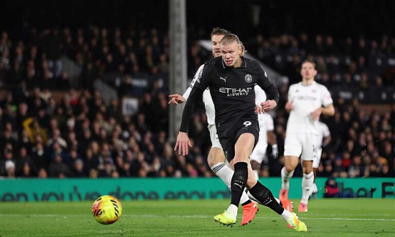 مباراة مجنونة في الدوري الإنجليزي.. جوارديولا يفقد أعصابه!