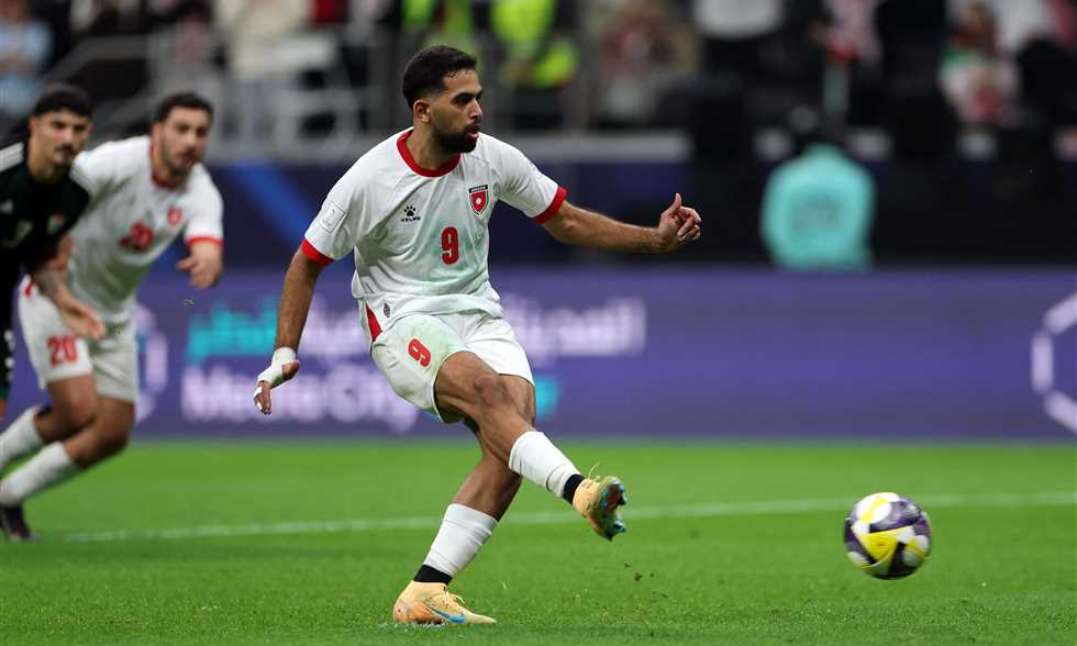 “النشامى” يتحدون لتحقيق الحلم: علوان يقود الأردن نحو لقب كأس العرب