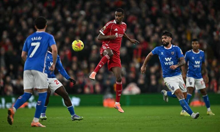 مواجهة نارية في دوري الأبطال: ليفربول يواجه إنتر بتشكيلة مفاجئة وغياب نجمه