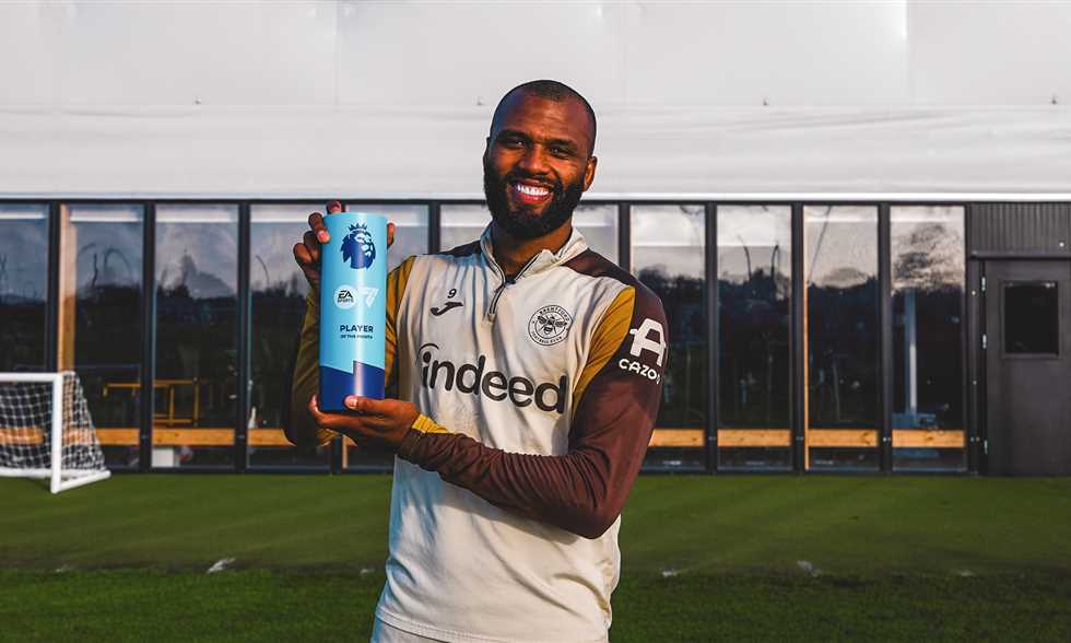 “النحلة” تلدغ المنافسين: إيجور تياجو يتوّج بلقب الأفضل في الدوري الإنجليزي