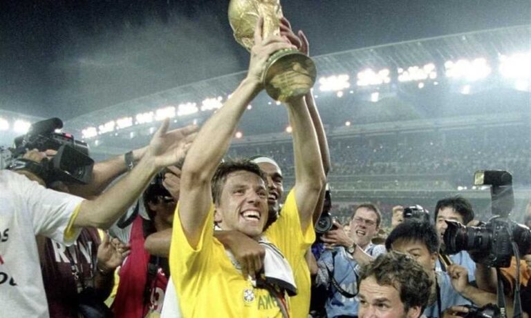 أسطورة السامبا يحلل: هل يعيد “الجيل المختلف” أمجاد البرازيل؟