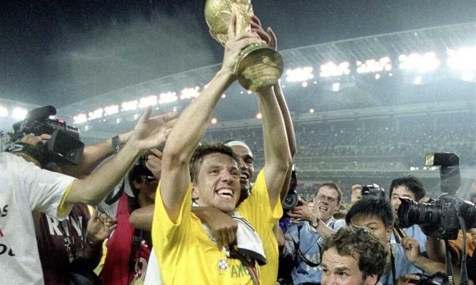 أسطورة السامبا يحلل: هل يعيد “الجيل المختلف” أمجاد البرازيل؟