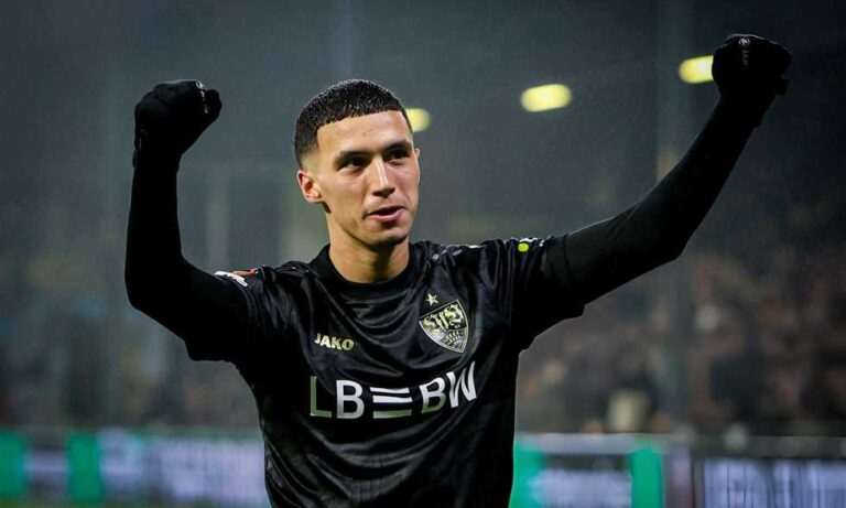 الخنوس يشعل الحماس: “الكأس لن تغادر المغرب!”