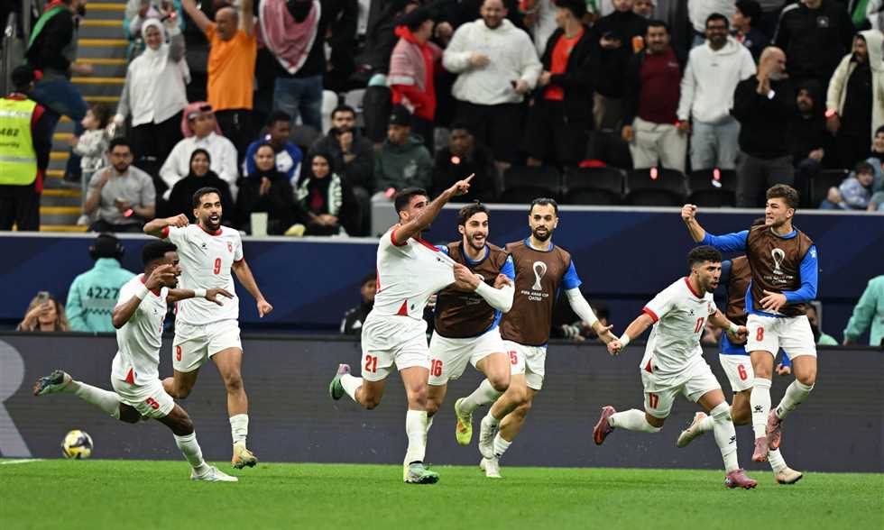 “النشامى” يطيحون بالسعودية ويتأهلون لنهائي كأس العرب!