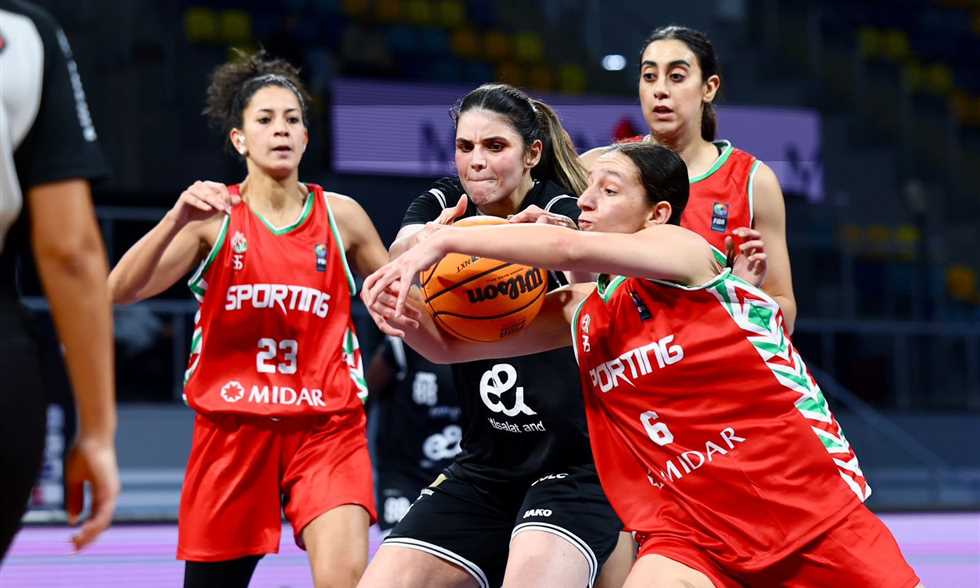 سبورتنج يحصد لقب السوبر المصري في مباراة درامية أمام الأهلي