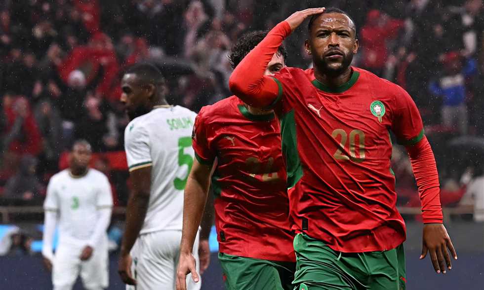 الركراكي يكشف عن تشكيلة المغرب لمواجهة مالي.. وحكيمي على الدكة!