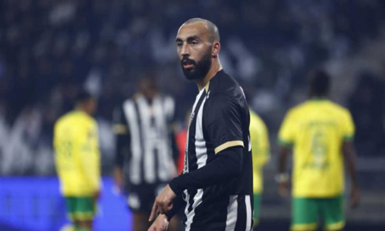 ليون يقترب من خطف نجم الجزائر حيماد عبدلي