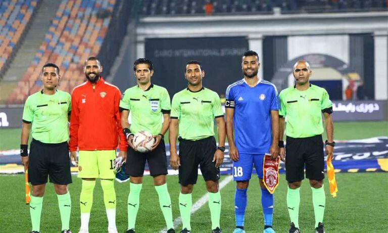 منير يقود مباراة الأهلي وفاركو