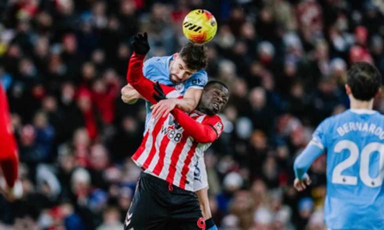 سندرلاند يعيد سيناريو 2012 ويحرم مانشستر سيتي من فوز افتتاح العام