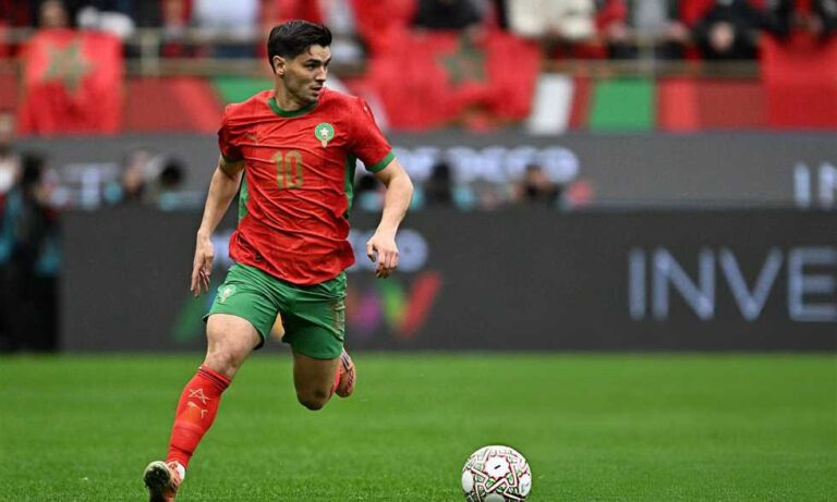 الركراكي يوضح تعامله الصارم مع